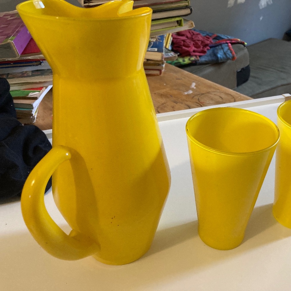 Vintage yellow pitcher and 2 cups